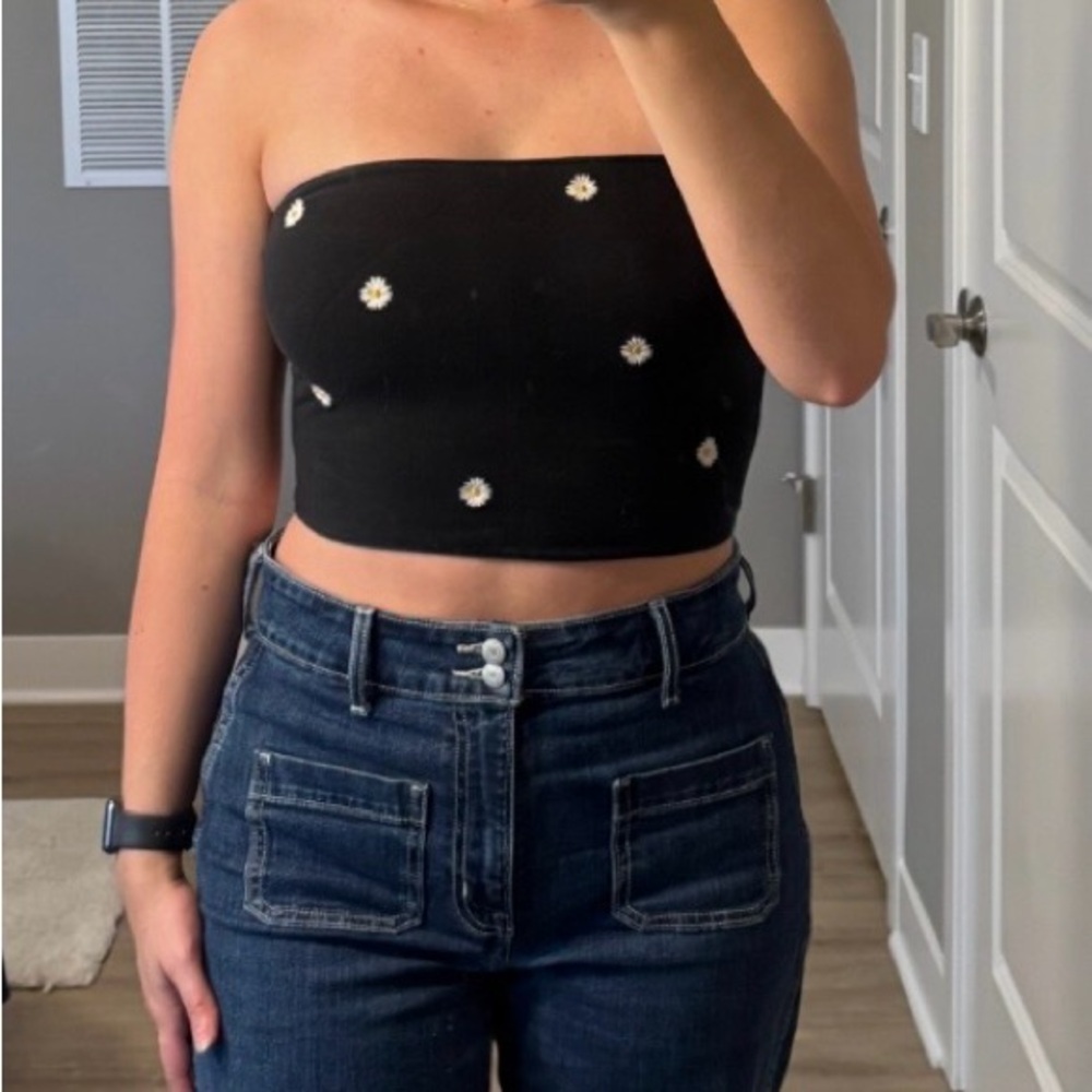 Reversible Black Strapless Crop Top with Floral Accents